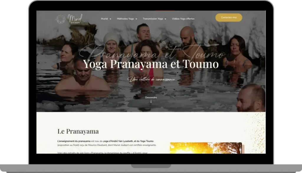 Ordinateur portable affichant la page Yoga pranayama et Toumo d'un site internet.